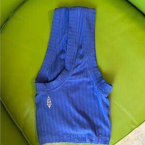 Free Movement- Deep V crop tank